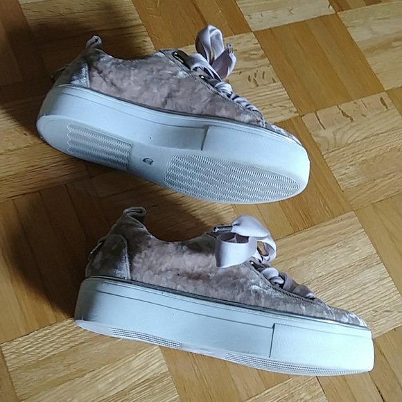 The Wishbone Collection from Browns crushed velvet velour platform sneakers - Picture 9 of 11